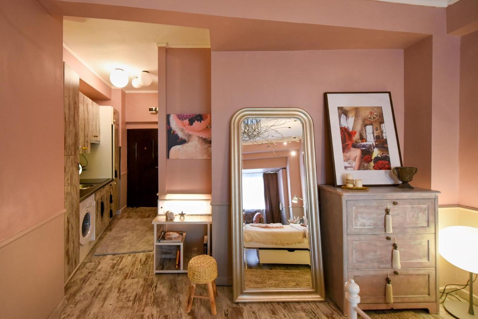 Magic Studio - A Central Fairytale Experience บูคาเรสต์ ภายนอก รูปภาพ